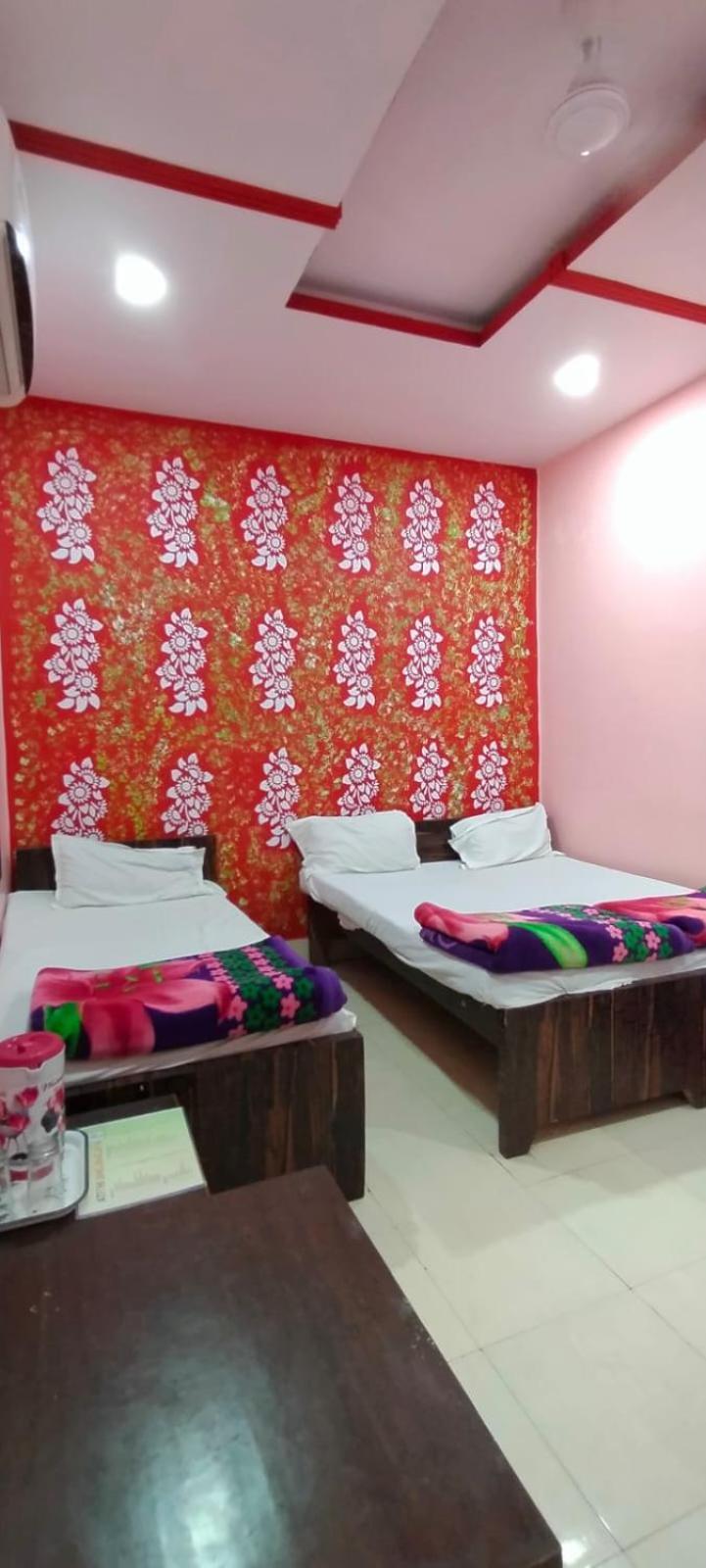 Hotel Atithi Galaxy Kanpur Exterior foto