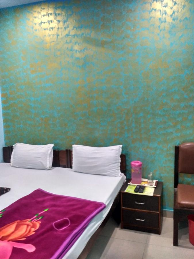 Hotel Atithi Galaxy Kanpur Exterior foto